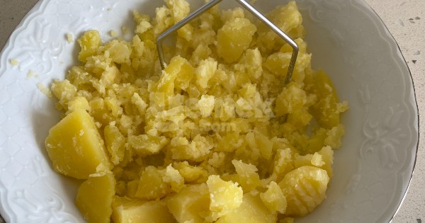 sehriyeli-patates-puresi-kizartmasi2