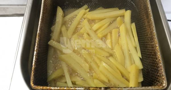 terbiyeli-patates-kizartmasi2