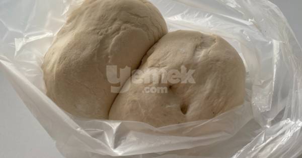 ekmek-hamurundan-tepsi-pizzasi3