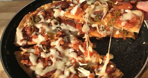Pratik Lavaş Pizza