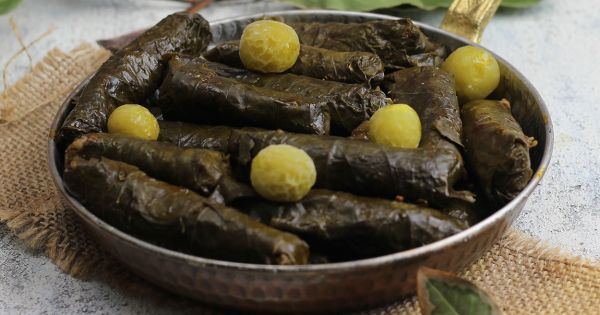 Yeşil Erikli Yaprak Sarma