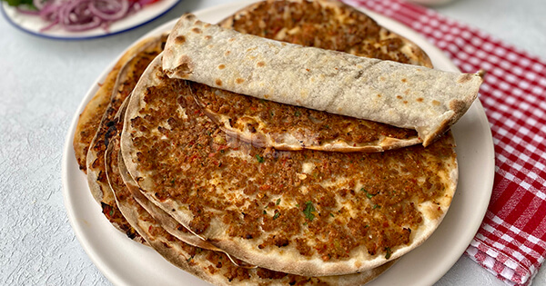 lokanta-usulu-lahmacun-asama7