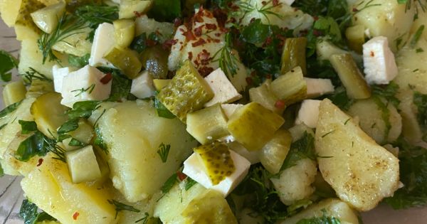 Peynirli Patates Salatası