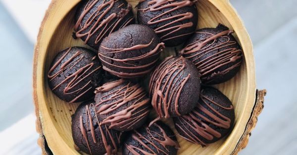 Hindistan Cevizi Dolgulu Brownie Kurabiye