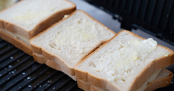 tost-asama4-yemekcom