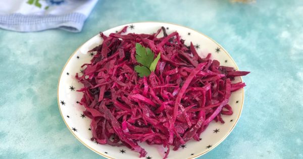 Karalahana Salatası