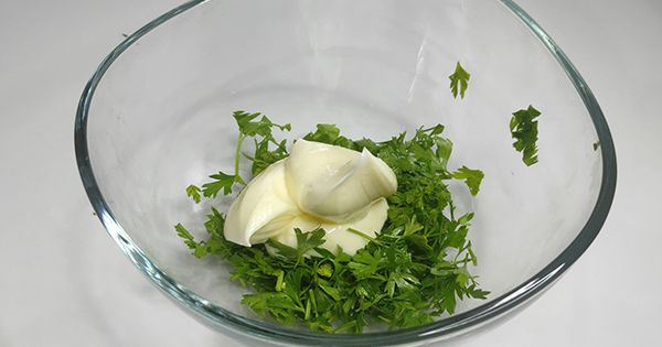 airfryerda-sarimsakli-ekmek-asama2