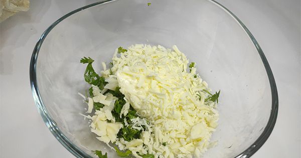 airfryerda-sarimsakli-ekmek-asama3