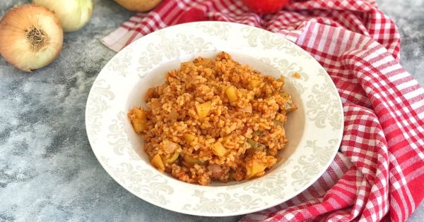 Patatesli Bulgur Pilavı