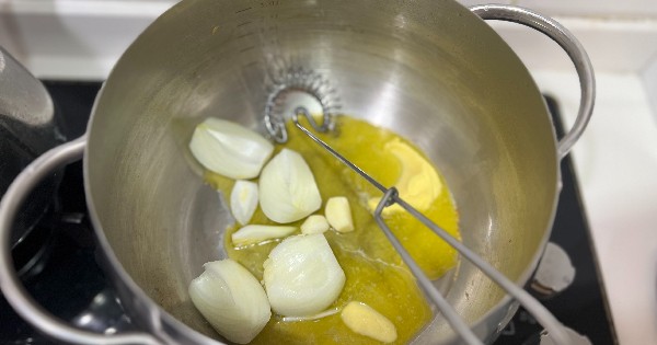 lokanta-usulu-ezogelin-corbasi-2