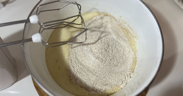 sekersiz-muzlu-kek-asama4