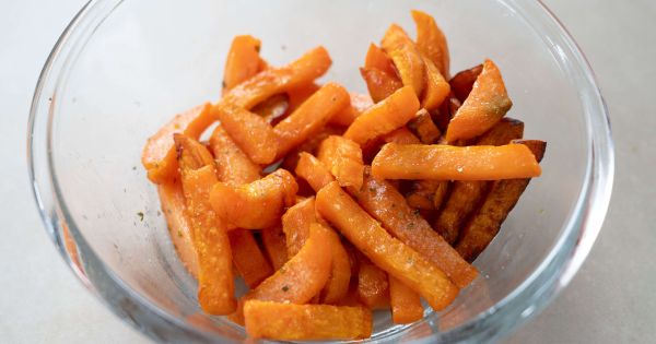 tatli-patates-kizartmasi-asama4-yemekcom