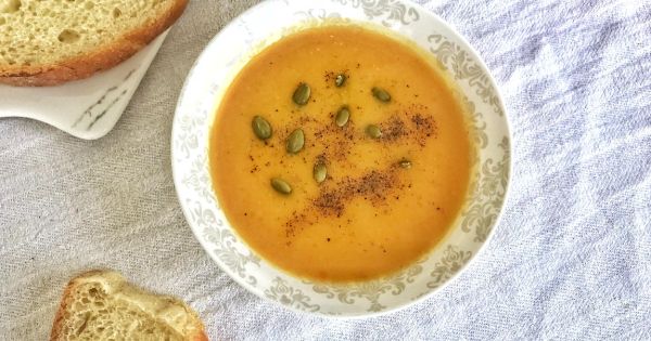 Zerdeçallı Bal Kabağı Çorbası