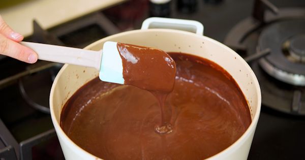 ev-yapimi-kakaolu-puding-4