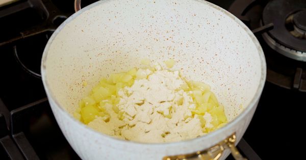 lokanta-usulu-mercimek-corbasi-3