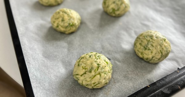 lor-peynirli-dereotlu-pogaca-5