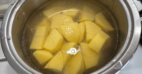 patatesli-kereviz-salatasi-1