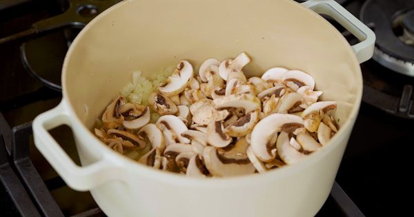 sutlu-mantar-corbasi-3
