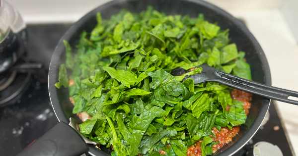 kiymali-ispanak-yemegi-4