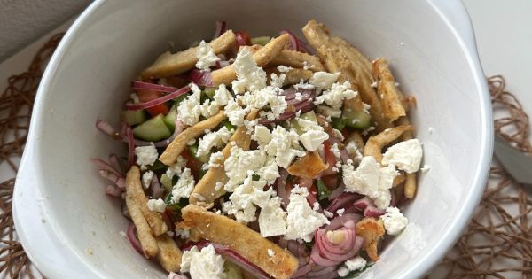 Tavuklu Doyurucu Salata