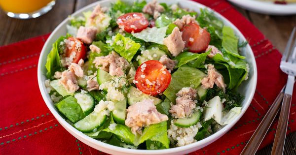 Ton Balıklı Kinoa Salatası
