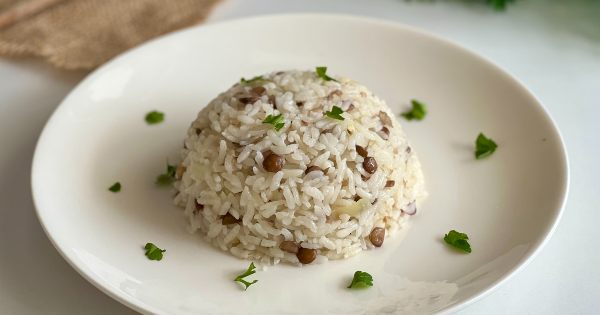 mercimekli-soganli-pilav-5