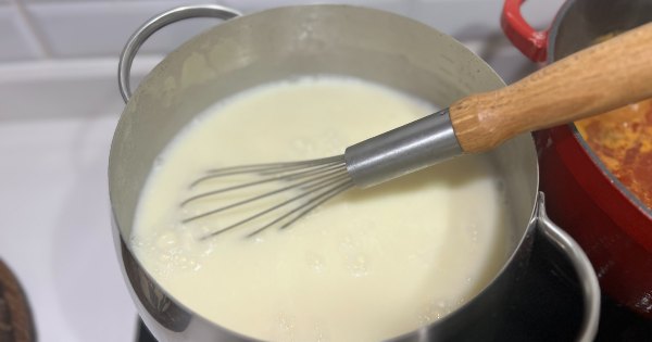 tel-sehriyeli-yogurt-corbasi-2