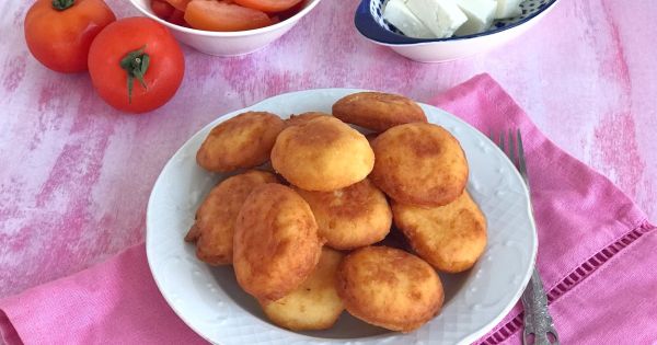 Üç Malzemeli Pişi