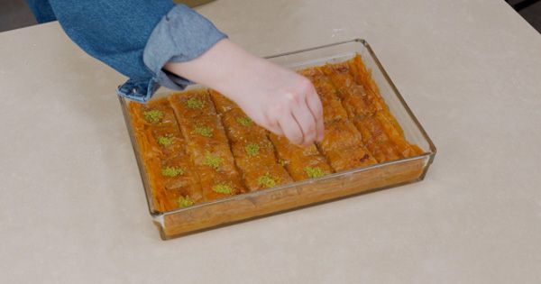 baklavalik-yufkadan-baklava-10