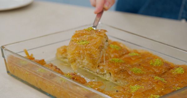baklavalik-yufkadan-baklava-11