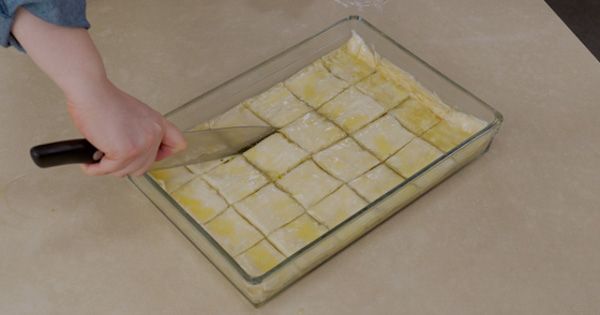baklavalik-yufkadan-baklava-8