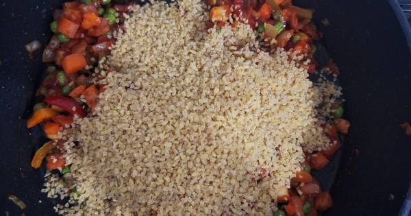 garniturlu-bulgur-pilavi-tarifi-asama4
