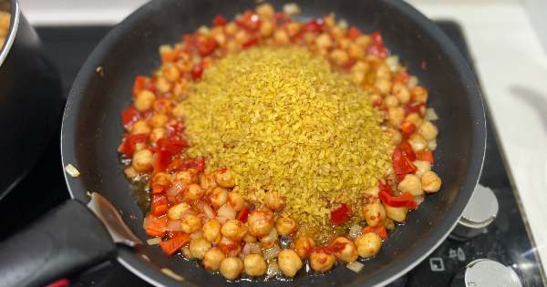 nohutlu-bulgur-pilavi-3