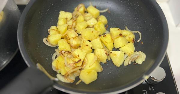 soganli-patates-kavurmasi-3