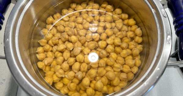 kofteli-nohut-yemegi-1