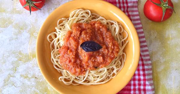 napoliten-soslu-makarna-4