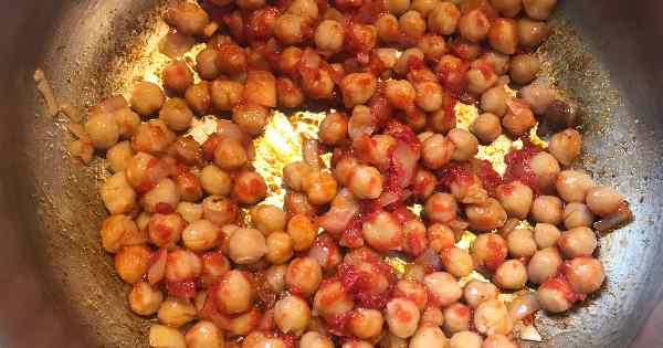 etsiz-nohut-yemegi-3
