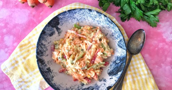 Sosyete Salatası
