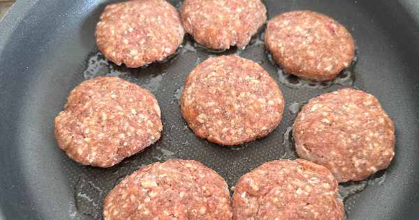 domates-soslu-pideli-kofte-5