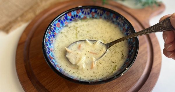 Erişteli Ayran Çorbası