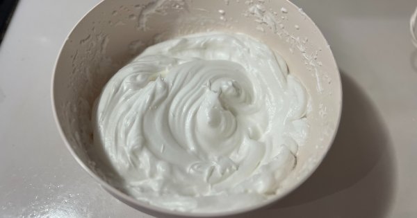 hindistan-cevizli-rulo-pasta-1