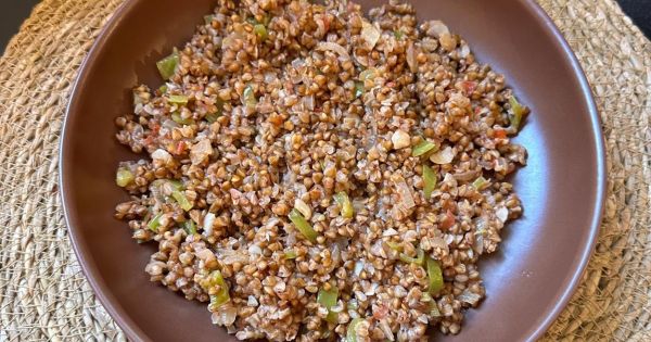 Kolay Sebzeli Karabuğday Pilavı