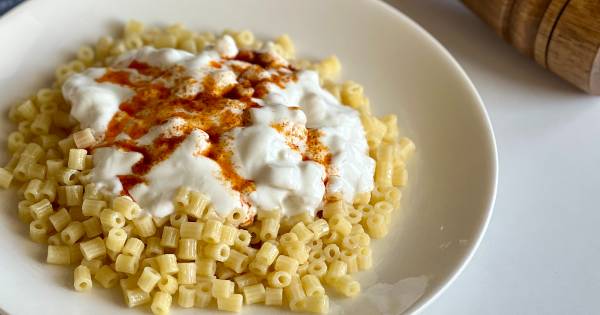 yogurt-soslu-makarna-asama3