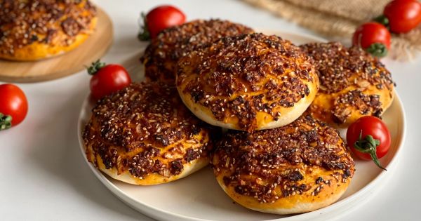 Acılı Ekmek