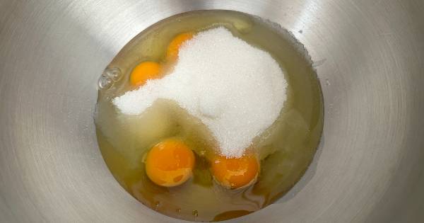 bol-soslu-islak-kek-asama1