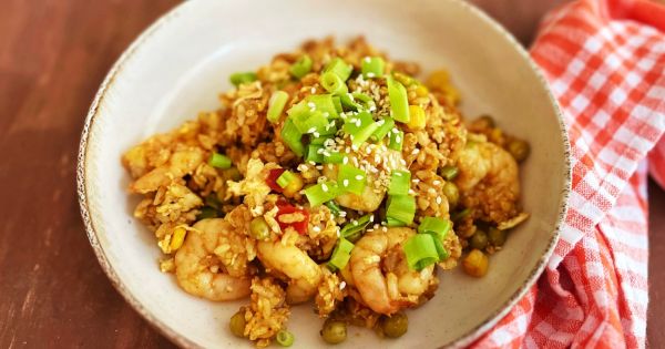 Kızarmış Pilav (Fried Rice)