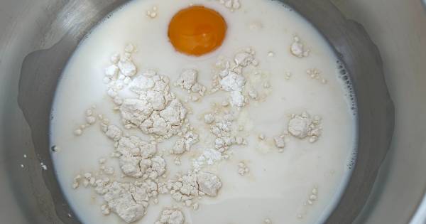 kremali-cilekli-kek-asama1