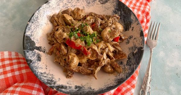 Kremalı Mantarlı Et