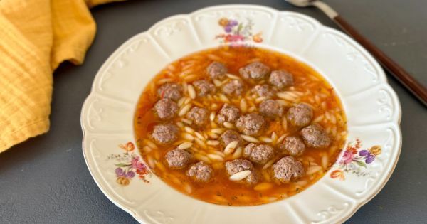Şehriyeli Sulu Köfte