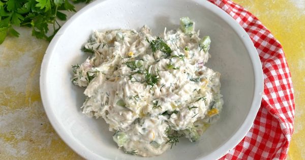 Yoğurtlu Tavuk Salata